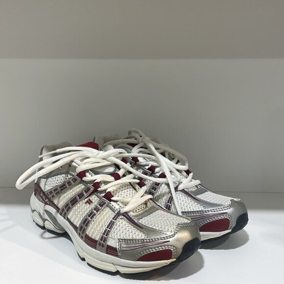 Fila Women’s Sneakers - Picture 1 of 9